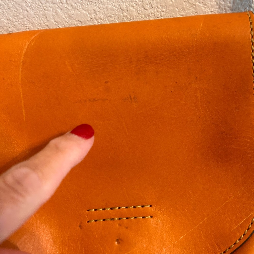 FRYE Small Leather Orange Saddle Bag - Picture 2 of 9